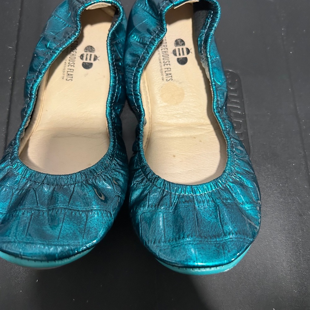 Storehouse flats Blue  Flats with Elastic Edges and Shimmery Finish